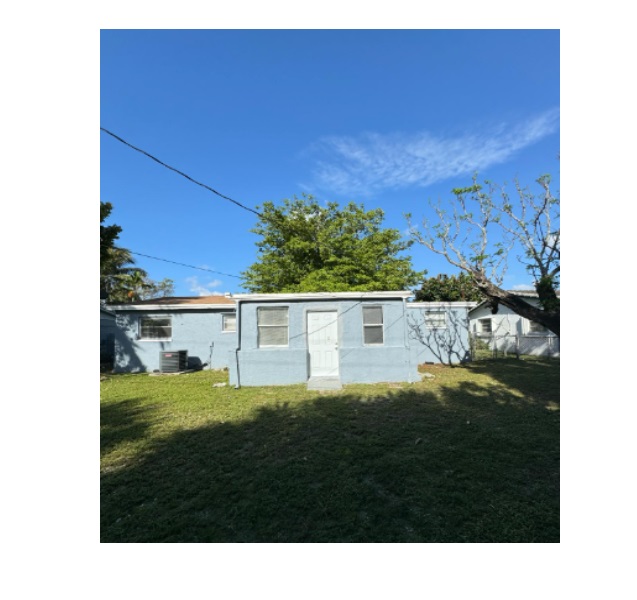 3254 NW 13 St