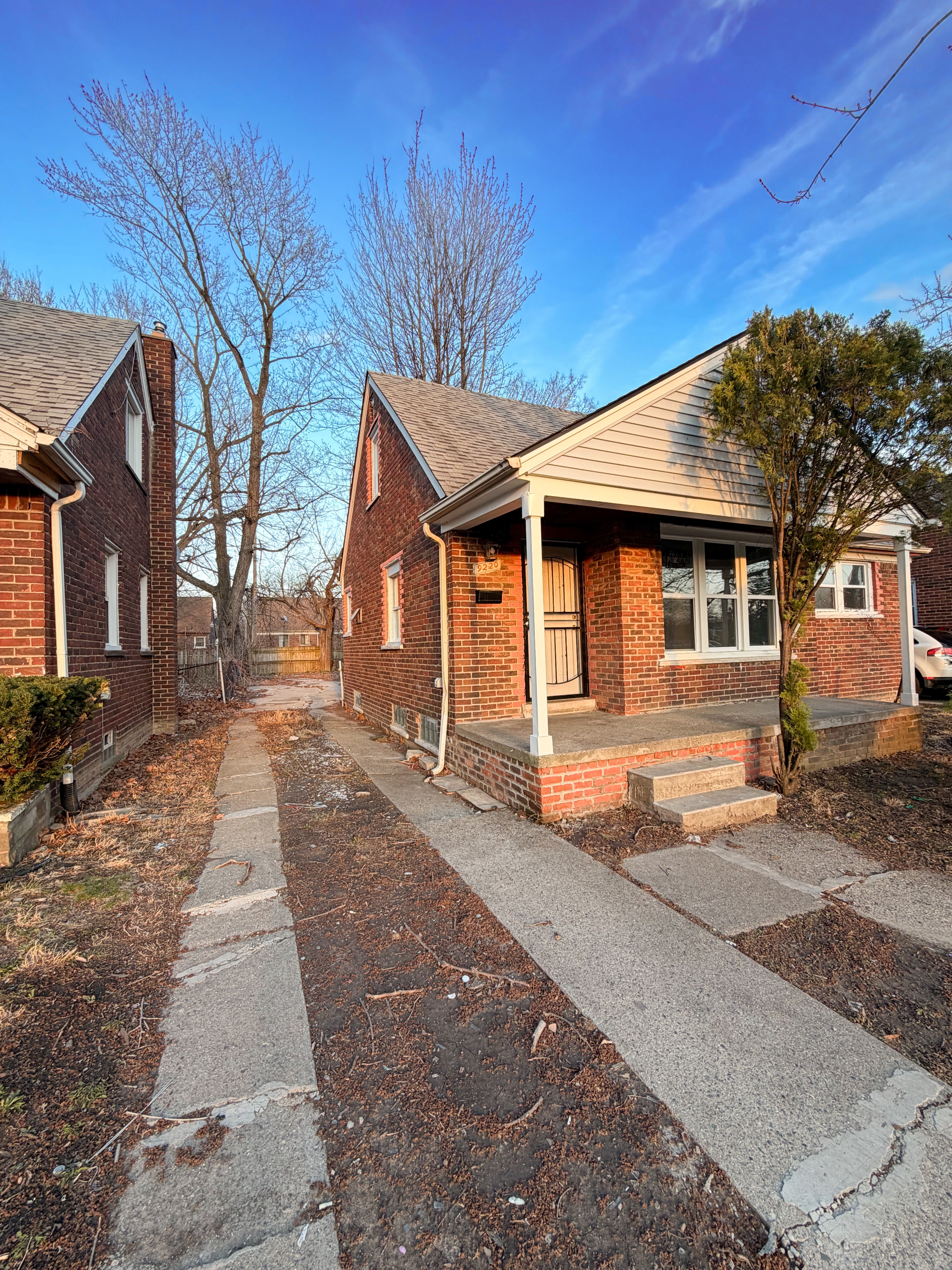 Property thumbnail image