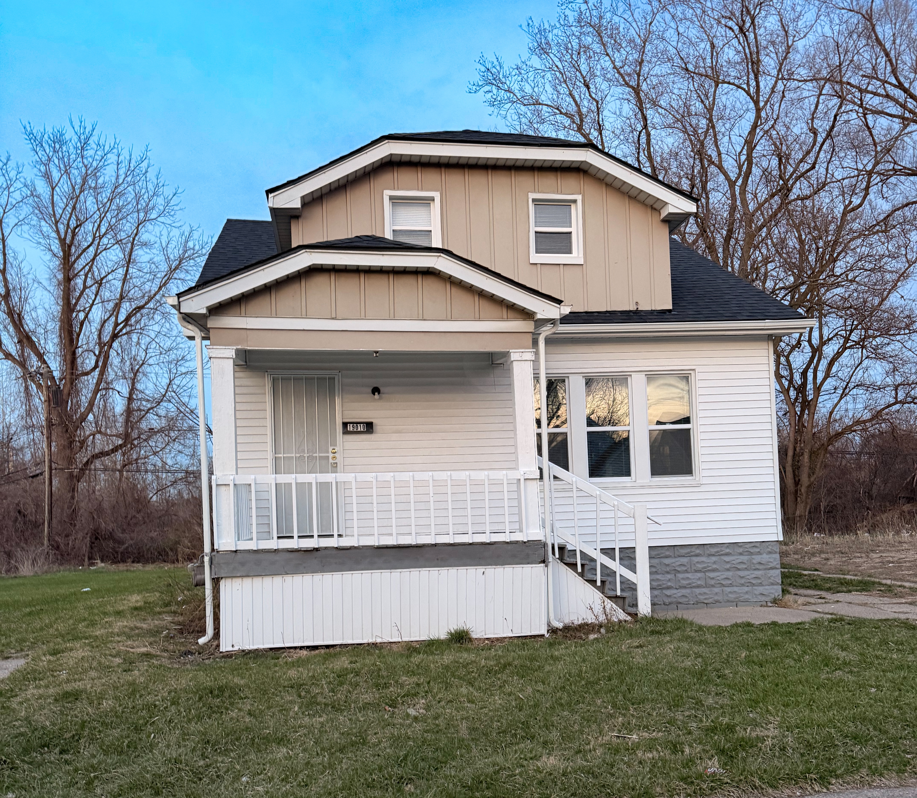 Property main image